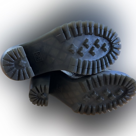 New Dr. Martens Seraphina Kiltie Tassel Platform Heeled Clogs Size EU 39 US 8 - Picture 8 of 9